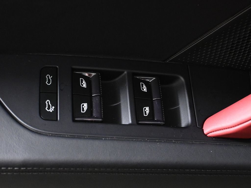 New 2026 Porsche Cayenne Turbo AWD/4WD image 34