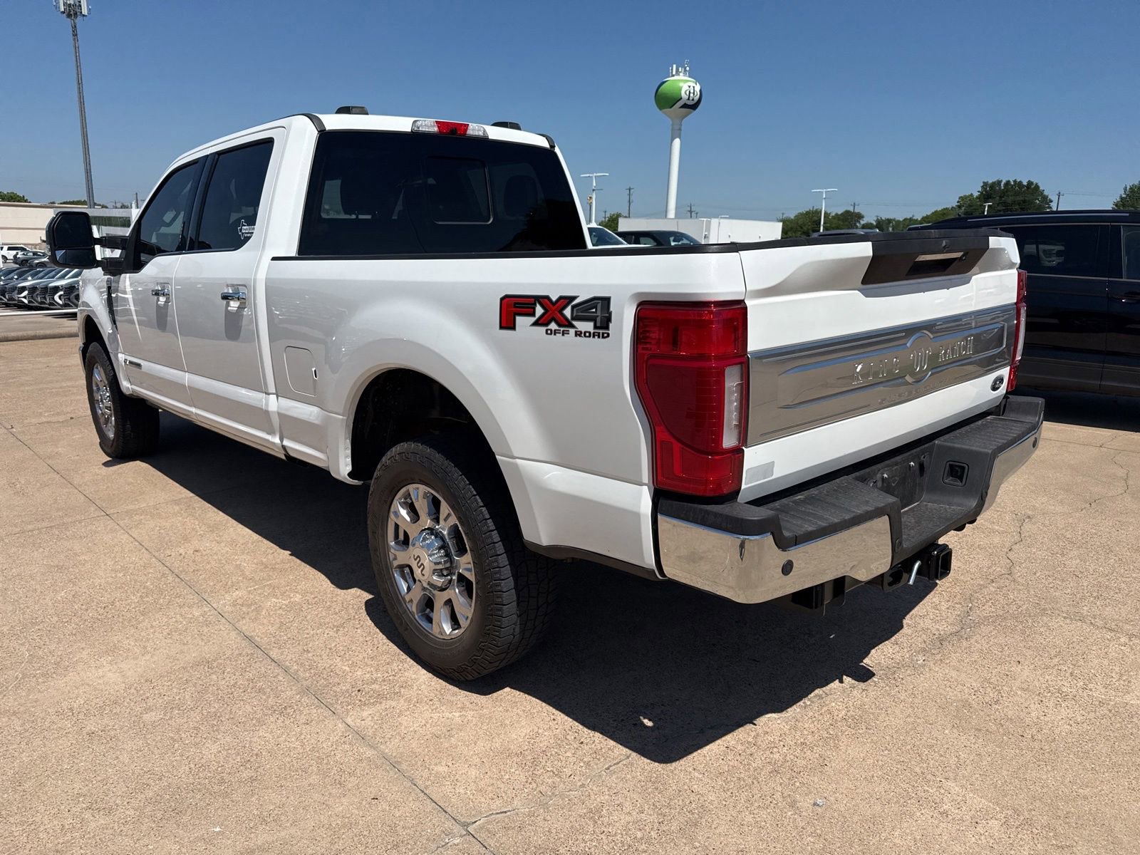 Used 2022 Ford F350 King Ranch w/ King Ranch Ultimate Package AWD/4WD image 4