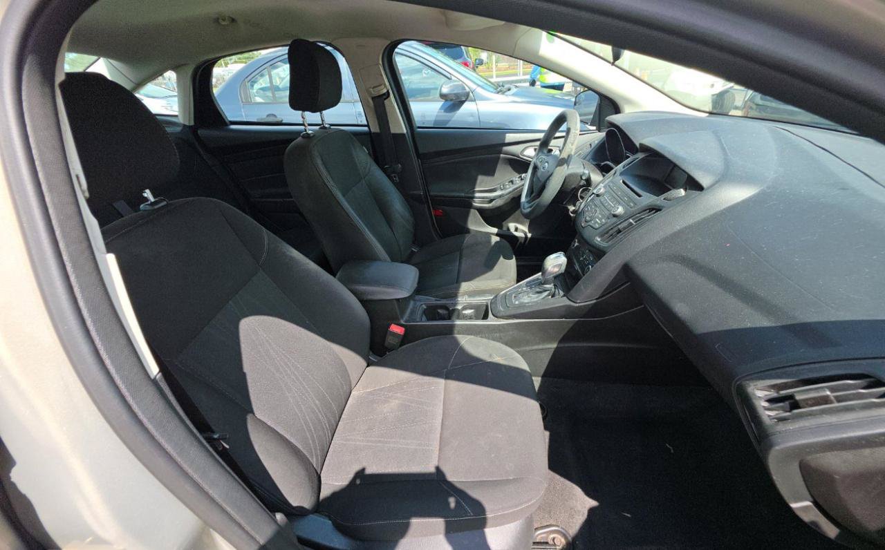 Used 2015 Ford Focus SE FWD image 11