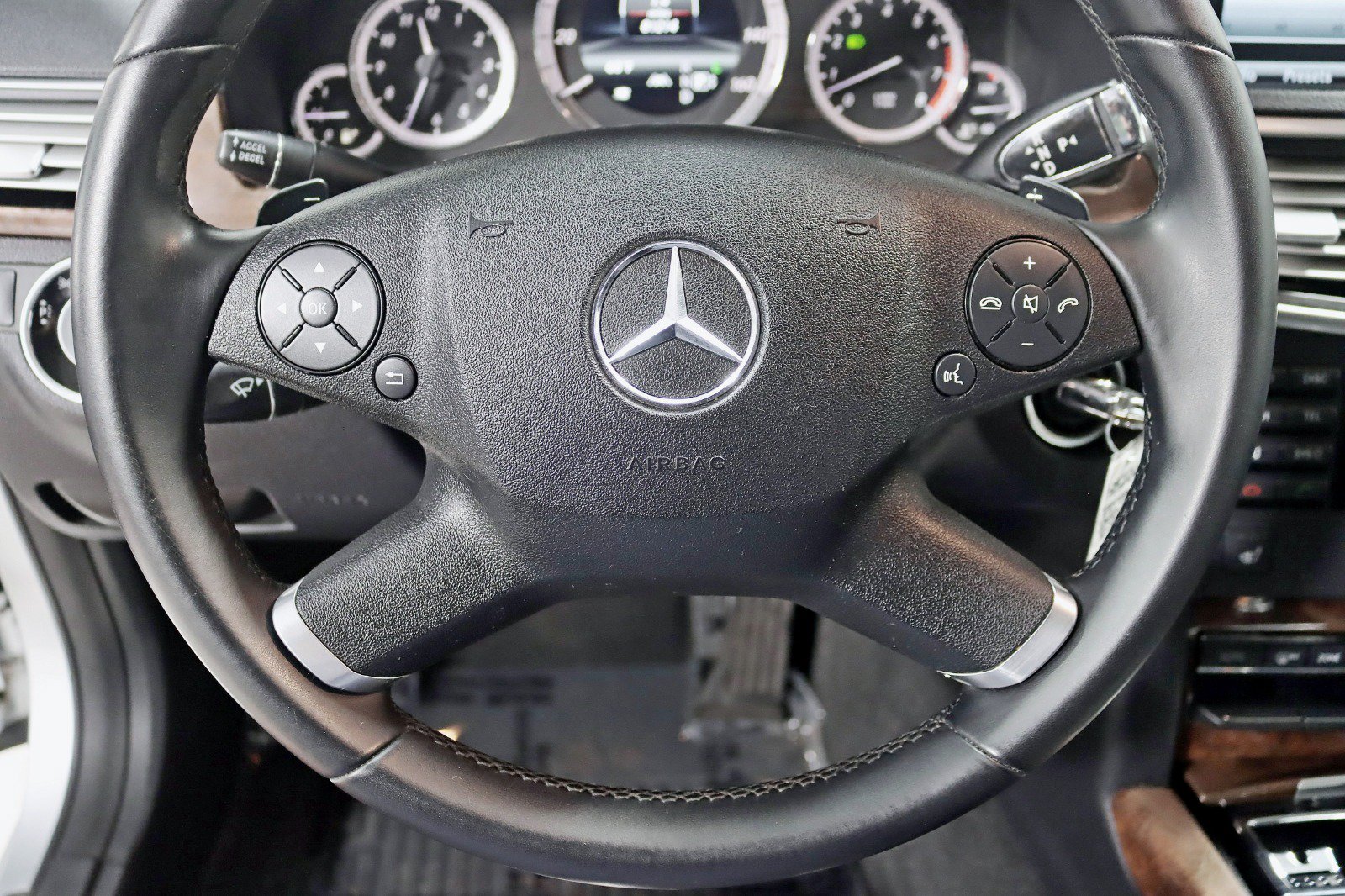 Used 2013 Mercedes-Benz E 350 4MATIC Wagon image 15