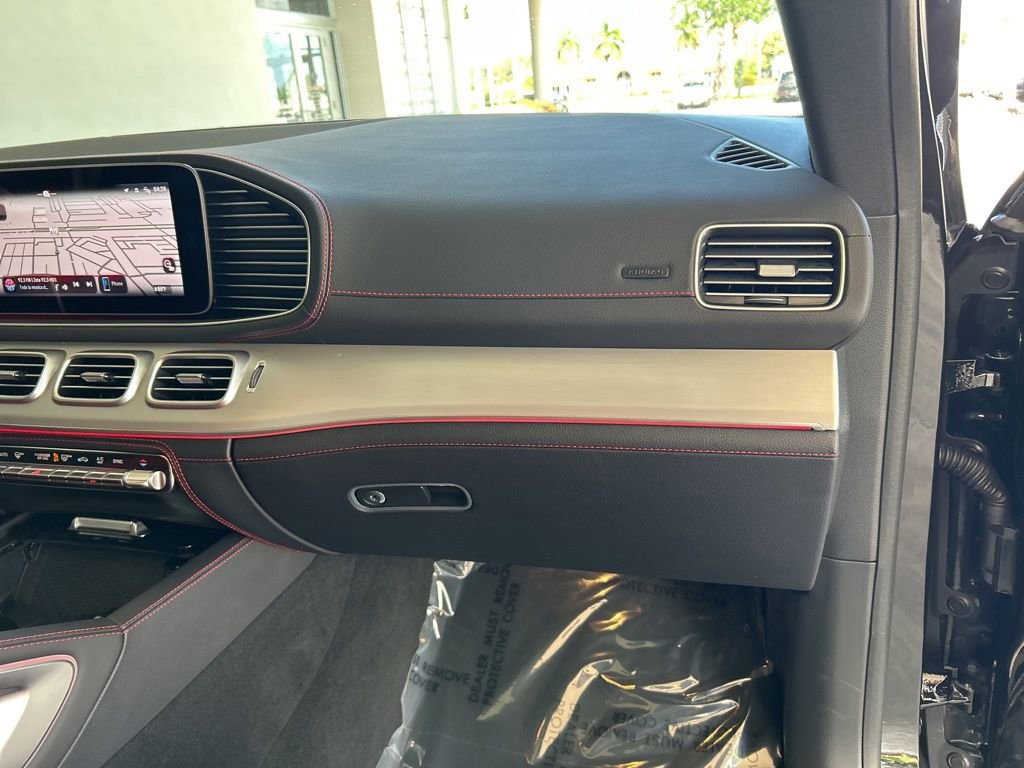 Used 2024 Mercedes-Benz GLE 53 AMG 4MATIC Coupe w/ Driver Assistance Package image 25