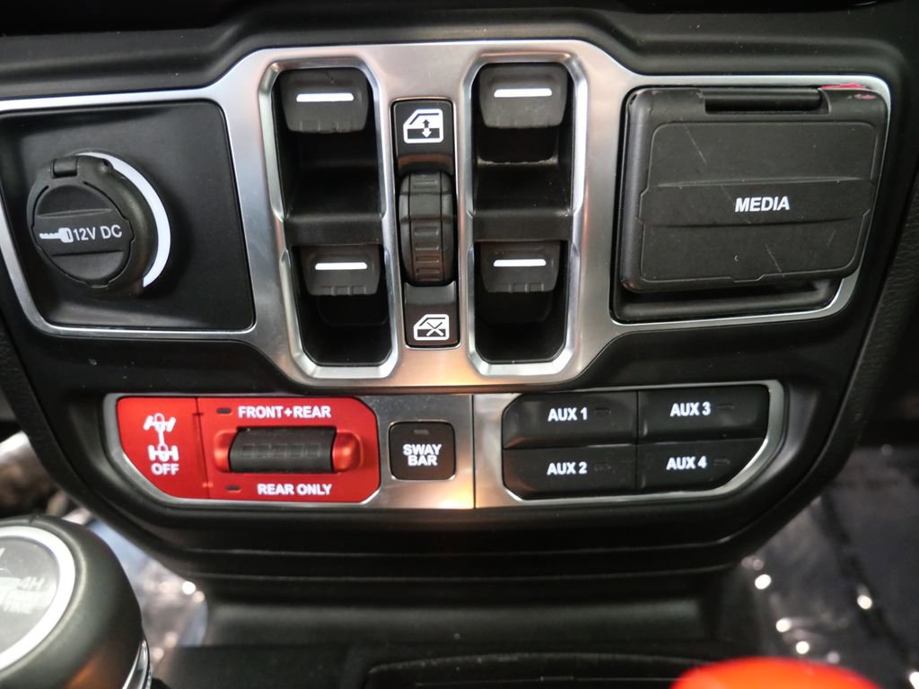 Used 2022 Jeep Wrangler Unlimited Rubicon 4xe w/ Cold Weather Group image 27