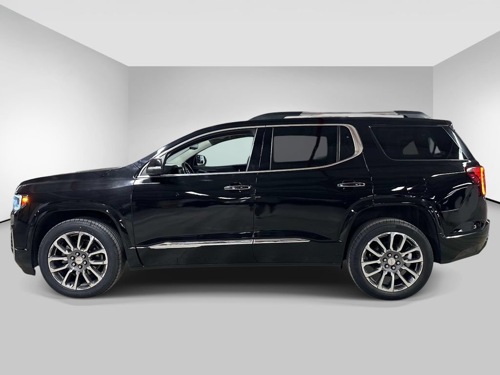 Used 2022 GMC Acadia Denali w/ Denali Technology Package AWD/4WD image 2