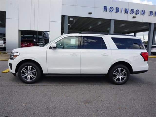 New 2024 Ford Expedition Max XLT image 8