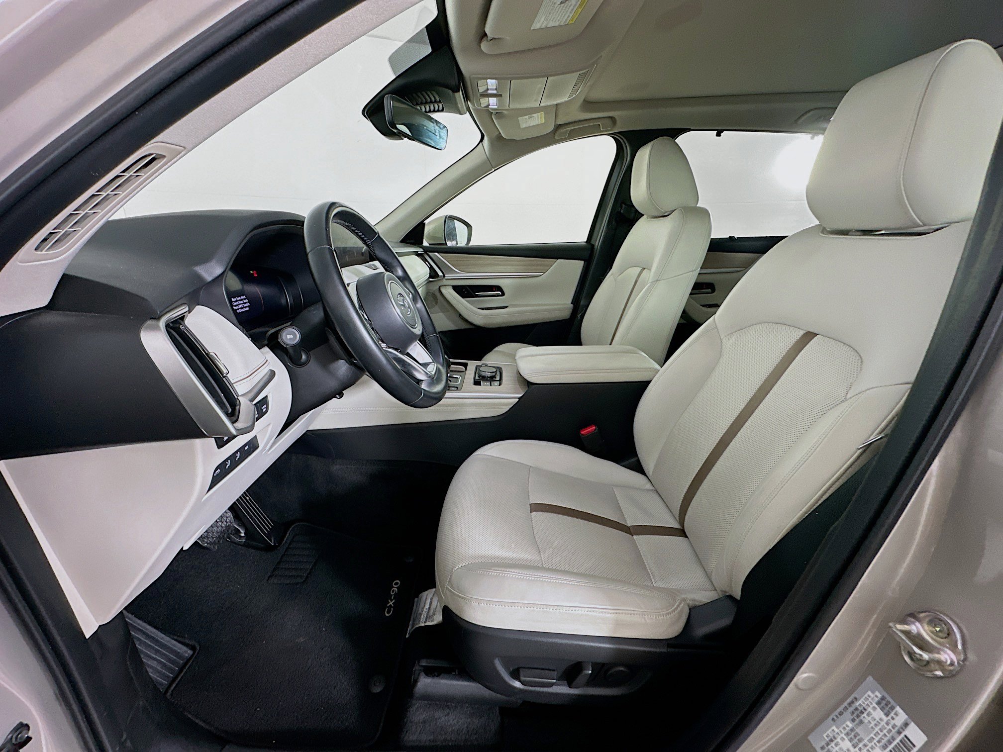 Used 2025 MAZDA CX-90 3.3 Turbo w/ Premium Plus Pkg image 13