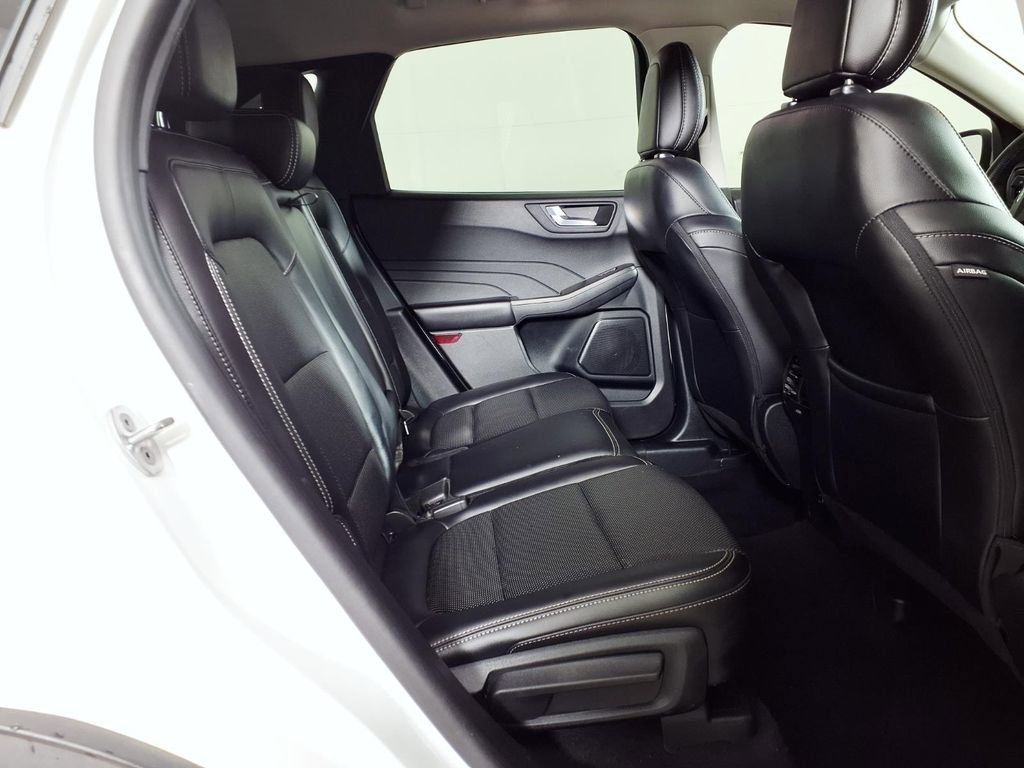 Used 2021 Ford Escape SEL w/ Technology Package FWD image 10