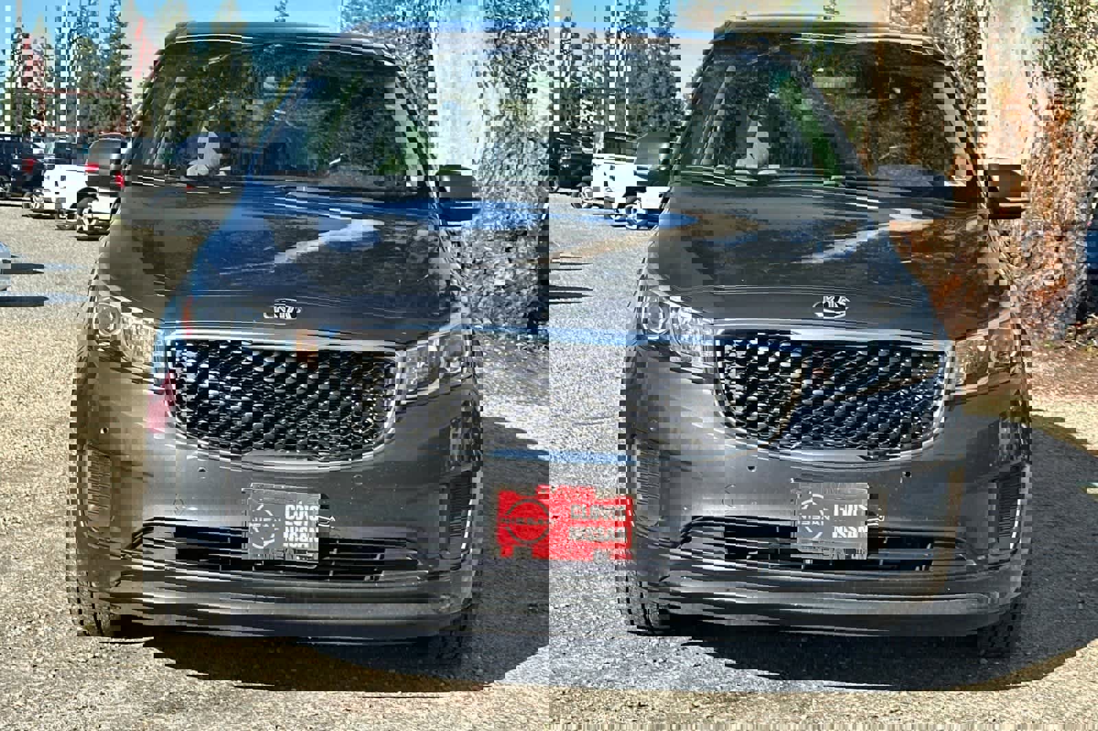 Used 2017 Kia Sedona LX w/ LX Essentials Premium Package image 11