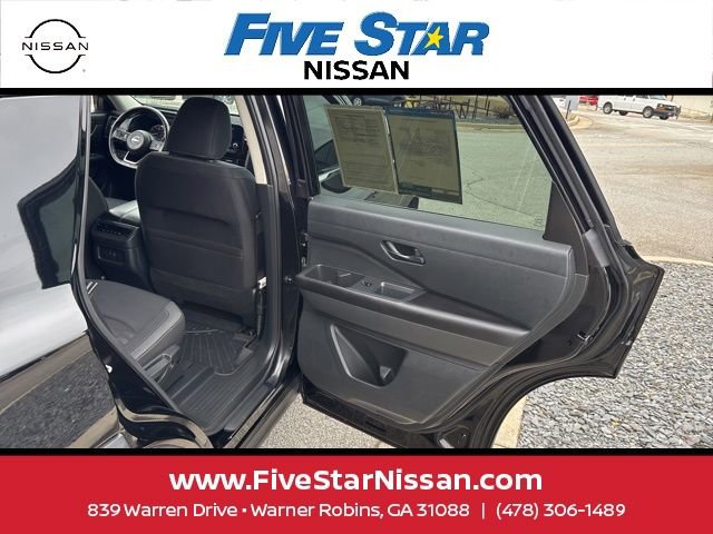 Used 2024 Nissan Pathfinder SV FWD image 22