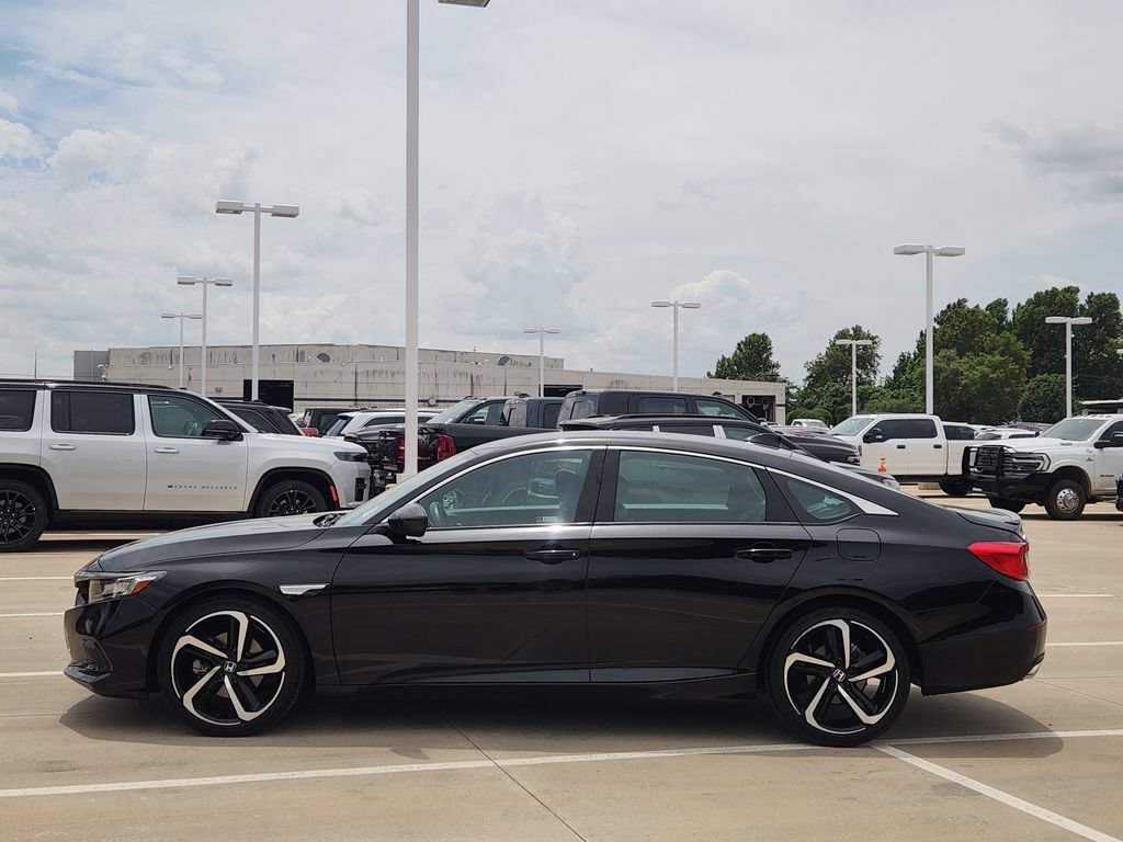 Used 2022 Honda Accord Sport image 4