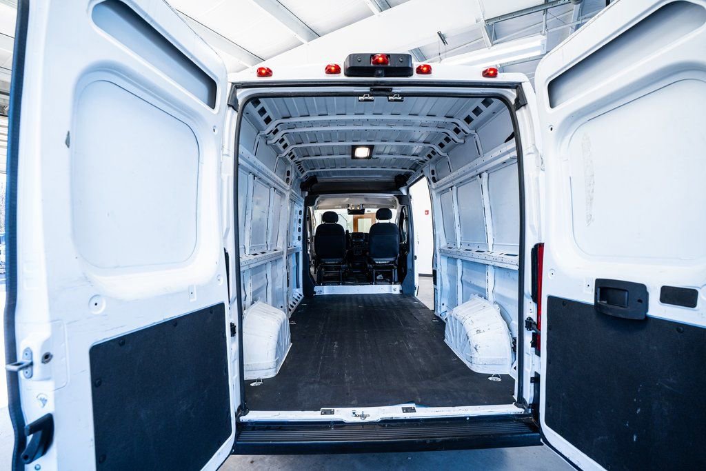 Used 2023 RAM ProMaster 2500 image 40