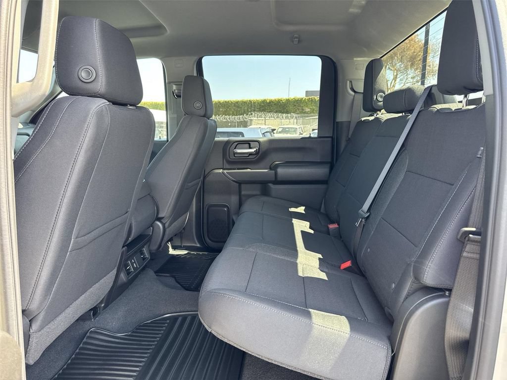 New 2026 Chevrolet Silverado 2500 Custom w/ Custom Value Package AWD/4WD image 25
