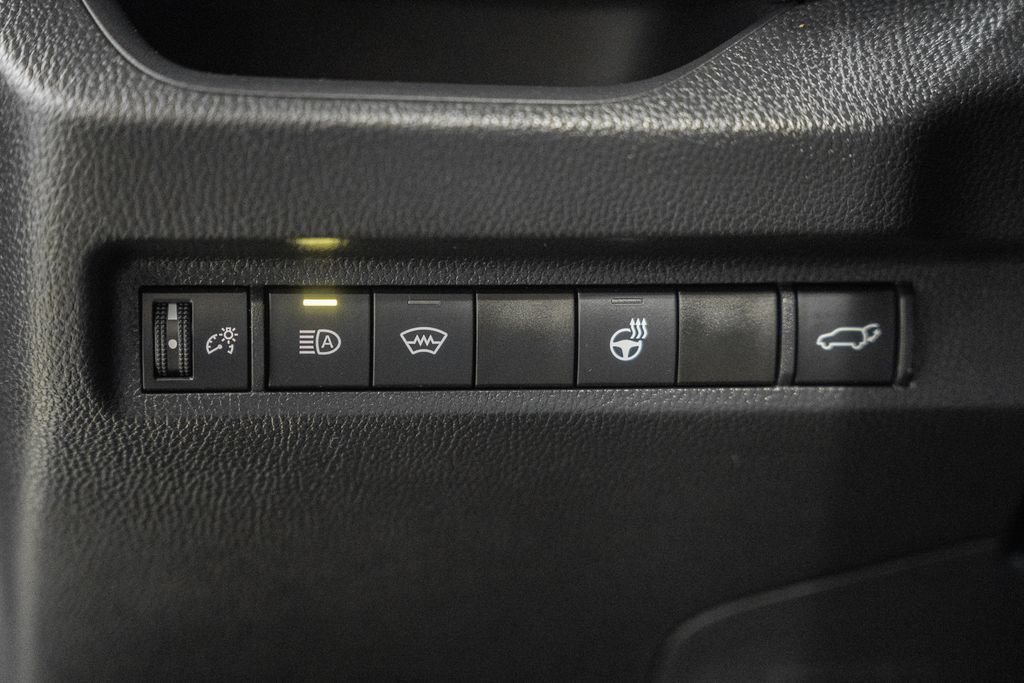 Used 2025 Toyota RAV4 XLE w/ Convenience Package AWD/4WD image 41