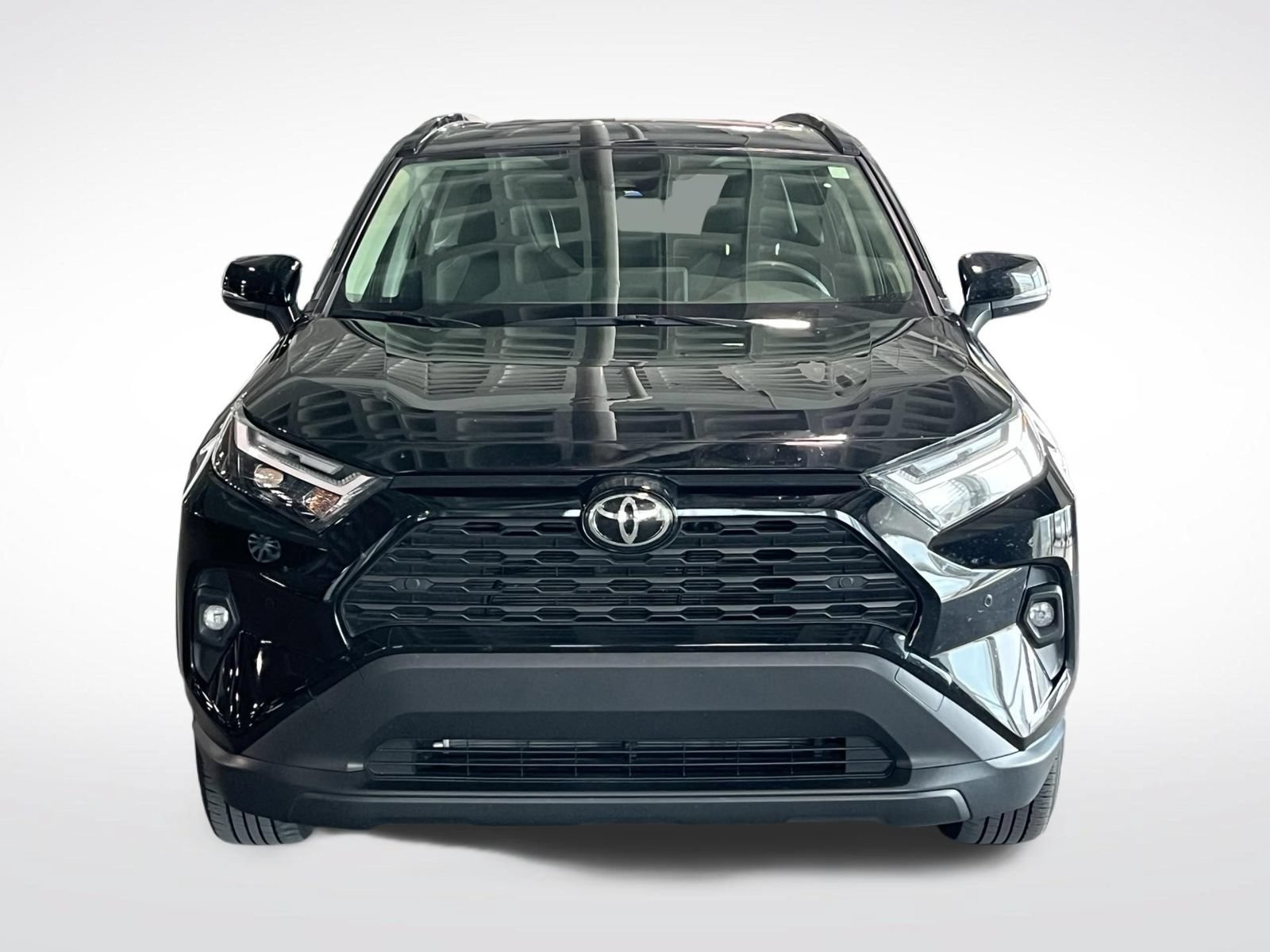 Used 2025 Toyota RAV4 XLE Premium w/ Weather Package AWD/4WD image 3