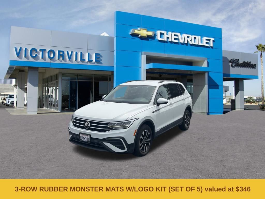 Used 2023 Volkswagen Tiguan S image 3