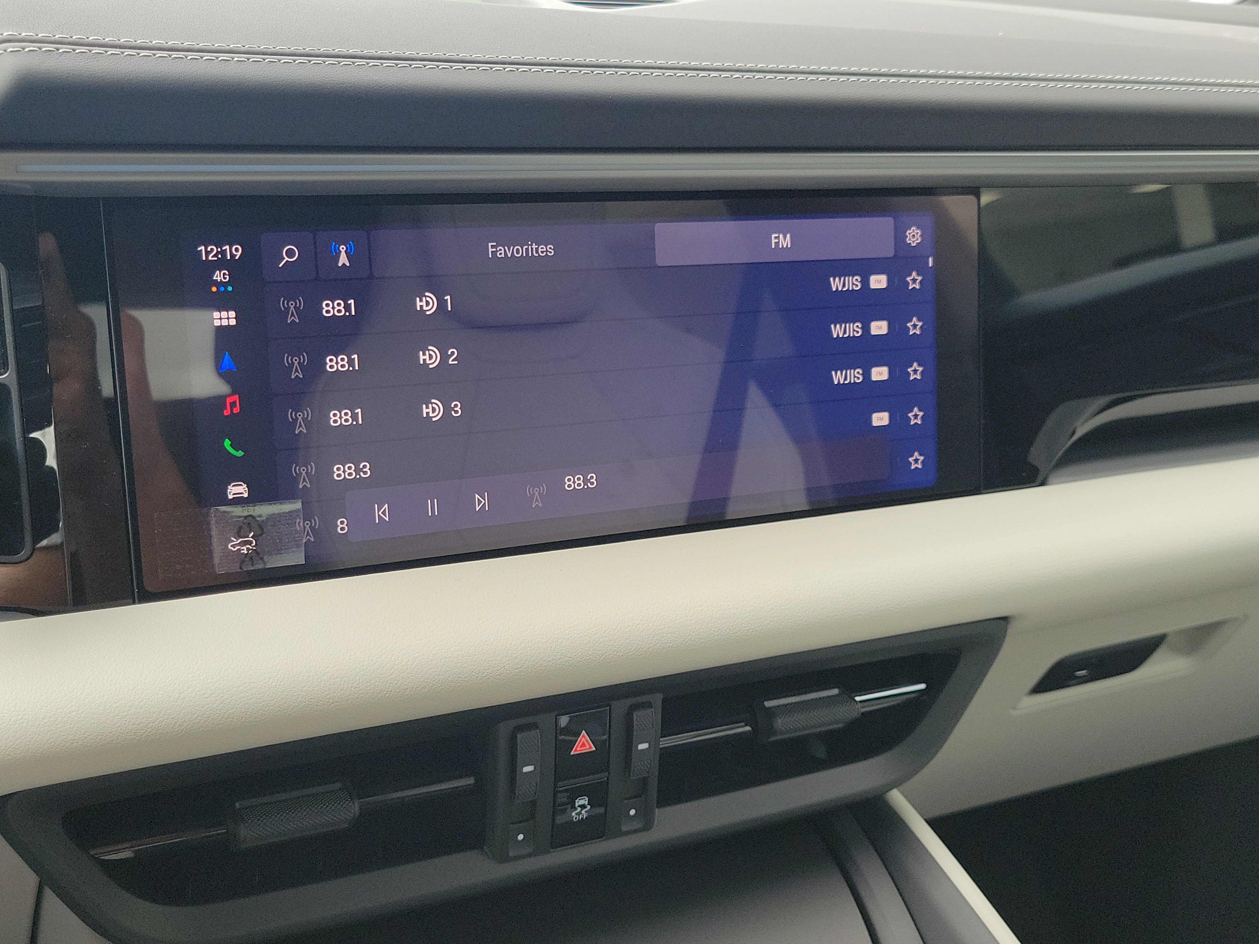 New 2026 Porsche Macan Electric image 26