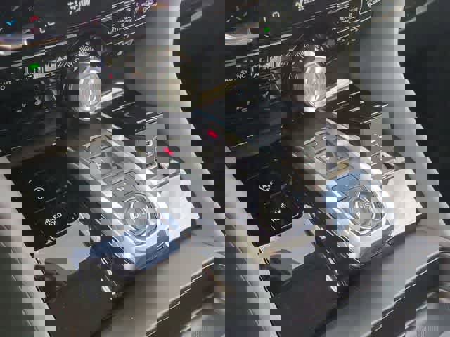 Certified 2026 Acura MDX FWD w/ Technology Package image 35