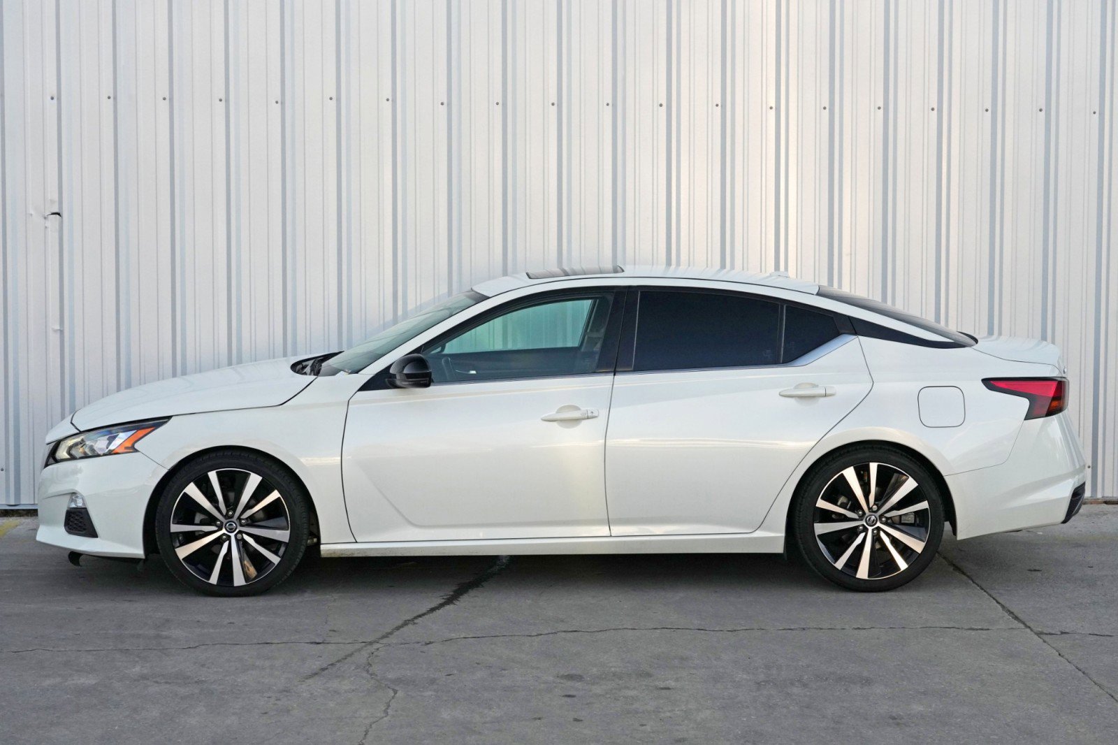 Used 2019 Nissan Altima 2.5 SR w/ SR Premium Package image 44