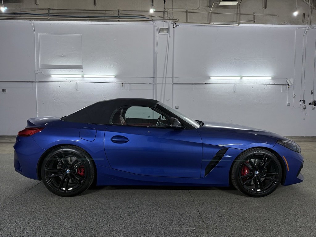 Used 2024 BMW Z4 M40i w/ Premium Package image 23