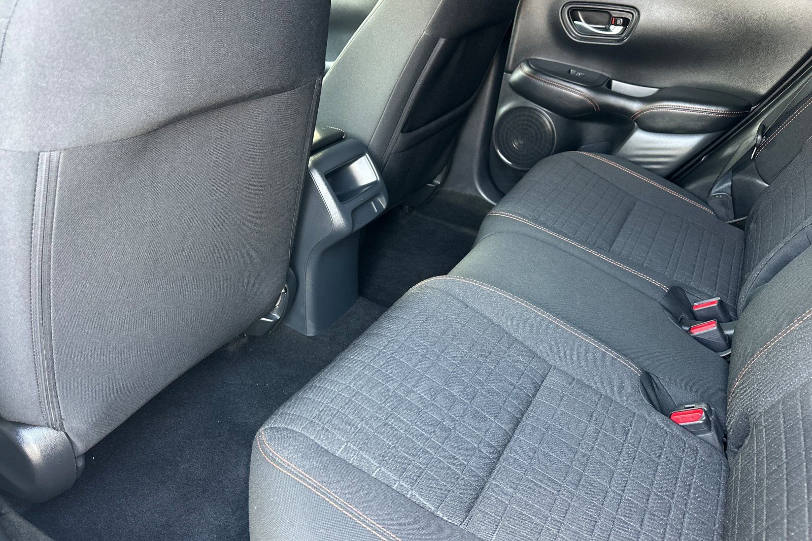 Used 2025 Honda HR-V Sport image 12