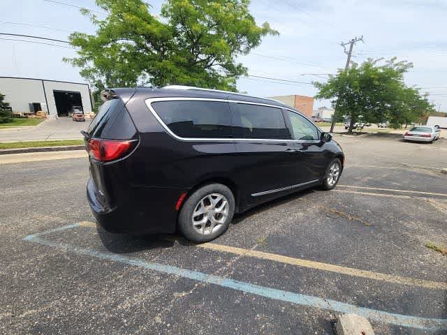 Certified 2019 Chrysler Pacifica Limited w/ Advanced Safetytec Group FWD image 14