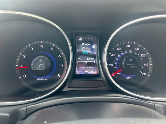 Used 2016 Hyundai Santa Fe Sport 2.0T w/ Option Group 05 AWD/4WD image 17