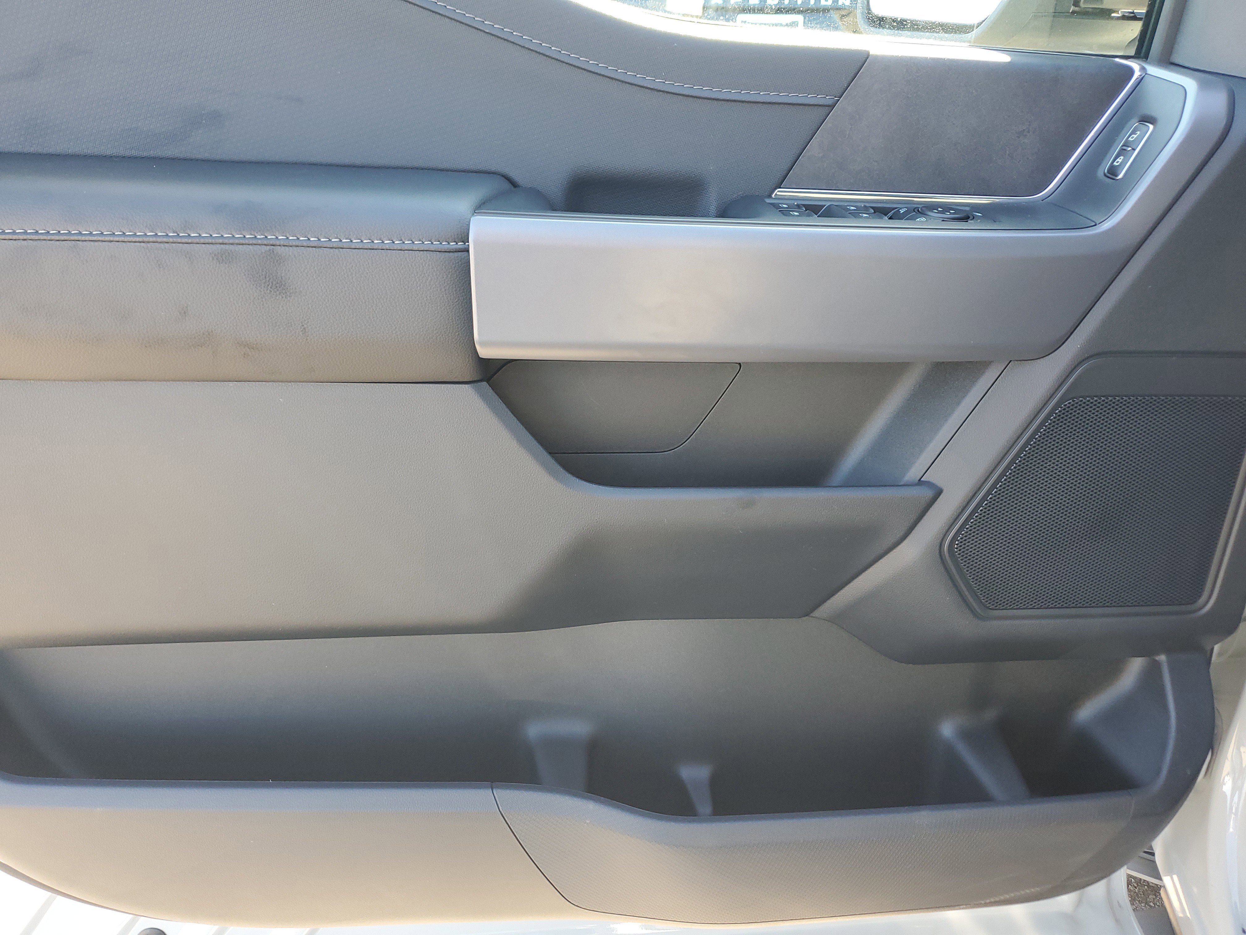 New 2026 Ford F150 XLT w/ XLT Black Appearance Package image 13