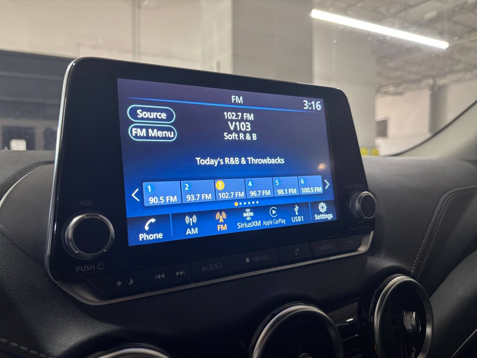 Used 2025 Nissan Sentra SV FWD image 19