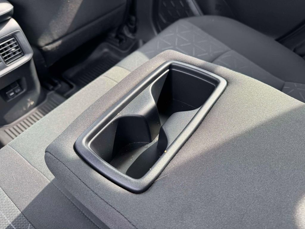 Used 2025 Toyota RAV4 XLE image 12