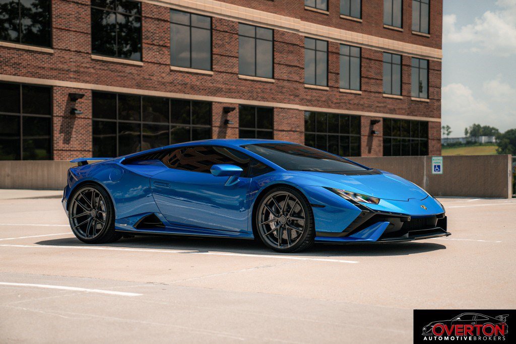 Used 2023 Lamborghini Huracan Tecnica RWD image 11