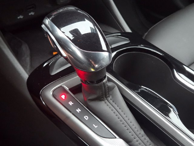 Used 2024 Buick Envista Sport Touring w/ Convenience I Package FWD image 28