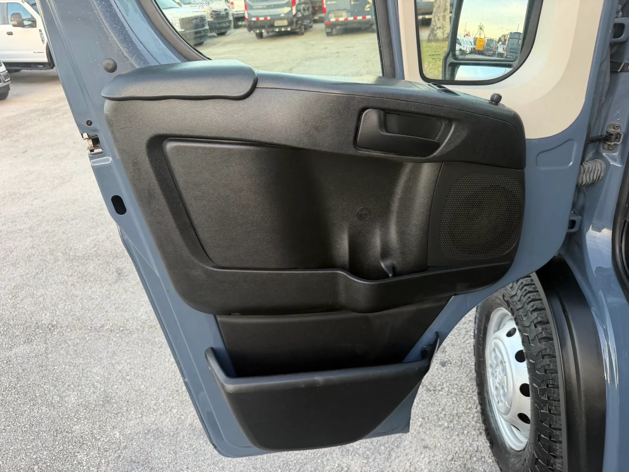 Used 2020 RAM ProMaster 3500 FWD image 11