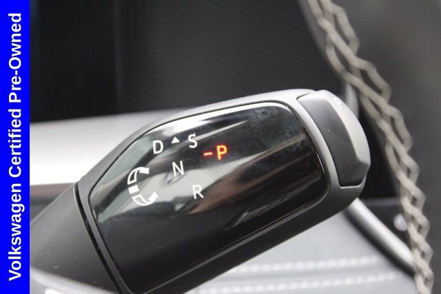 Used 2025 Volkswagen Tiguan SE image 34