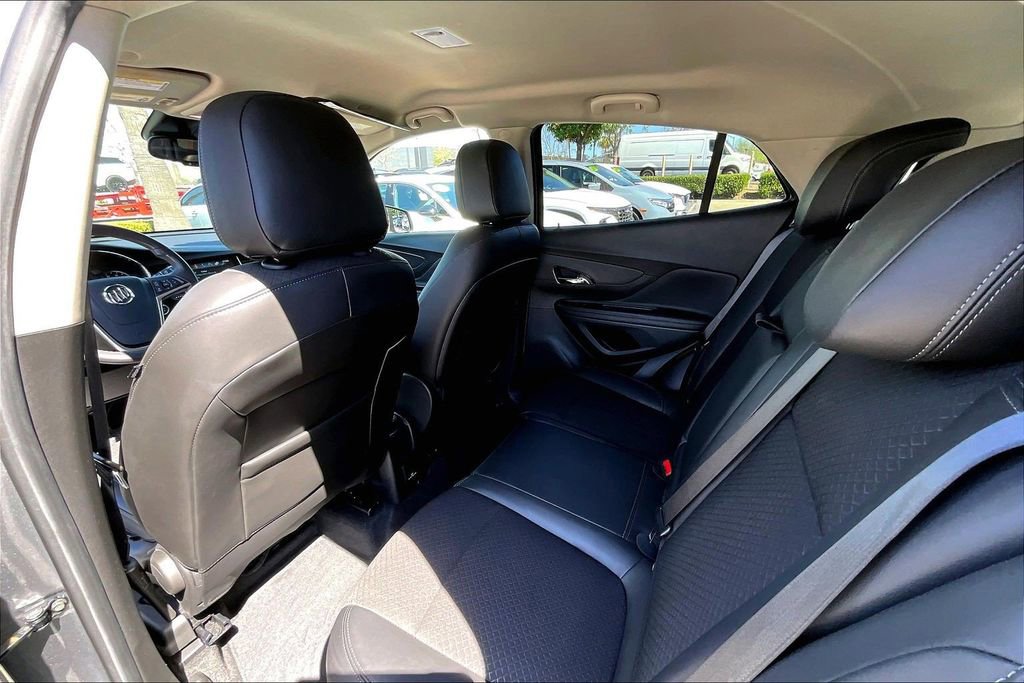 Used 2020 Buick Encore Preferred w/ Safety Package image 16