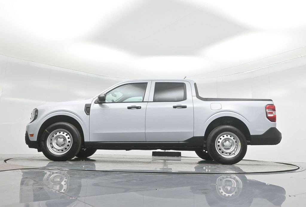 New 2025 Ford Maverick XL image 7