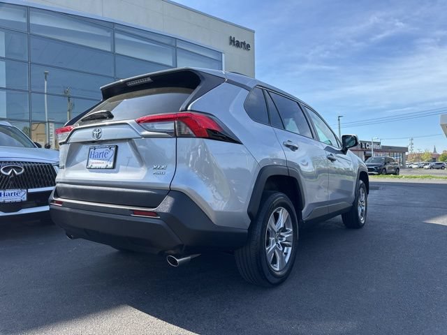 Used 2023 Toyota RAV4 XLE AWD/4WD image 4