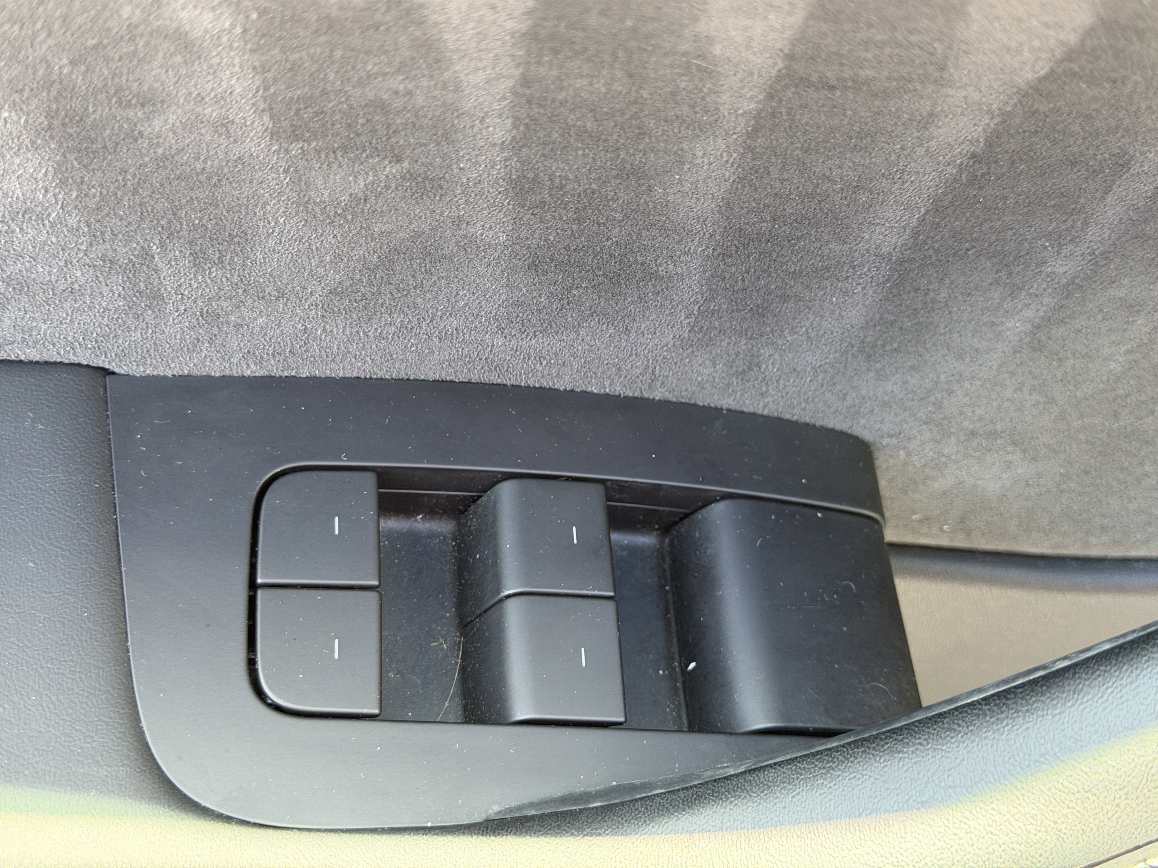 Used 2023 Tesla Model Y Long Range image 23