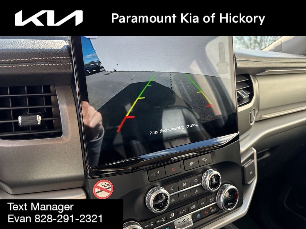 Used 2024 Ford Expedition Max XLT image 25