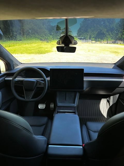 Used 2024 Tesla Model X AWD/4WD image 27