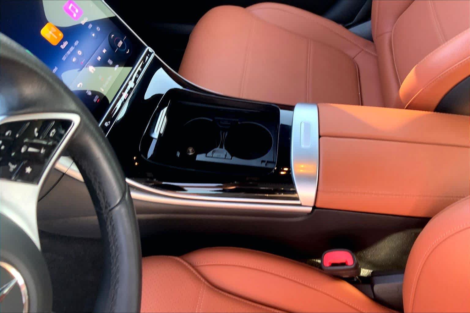 Used 2025 Mercedes-Benz C 300 Sedan image 17