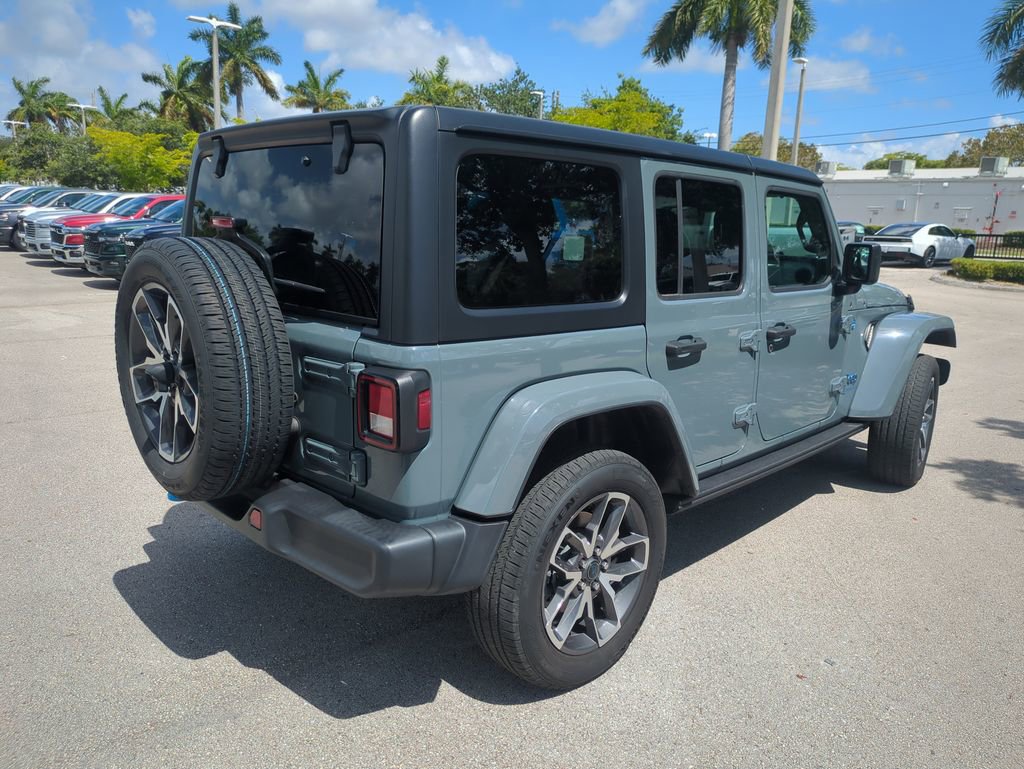 Used 2024 Jeep Wrangler Unlimited AWD/4WD image 6