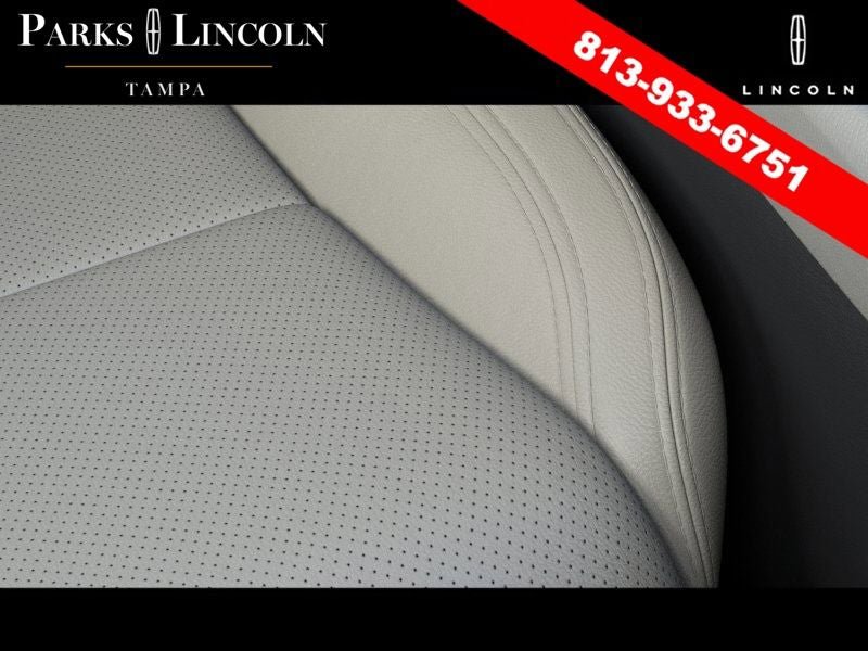New 2026 Lincoln Aviator Reserve w/ Luxury Package RWD image 16
