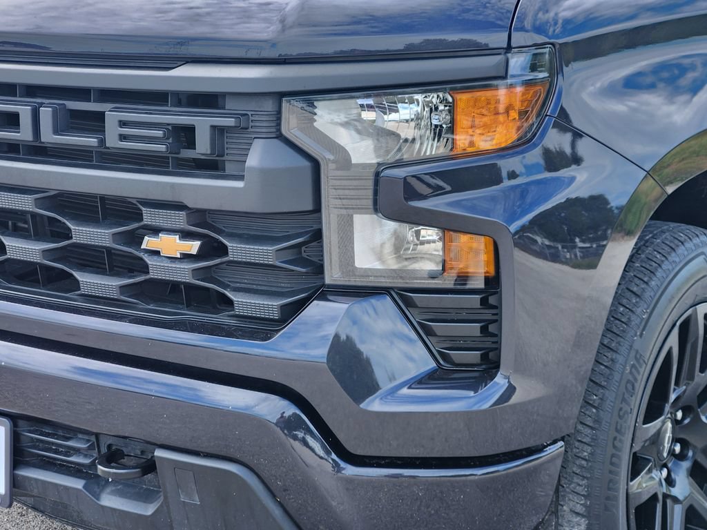 Used 2023 Chevrolet Silverado 1500 Custom w/ LPO, Dark Essentials Package RWD image 6