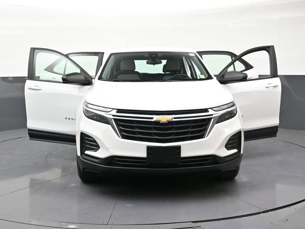 Used 2024 Chevrolet Equinox LS image 37