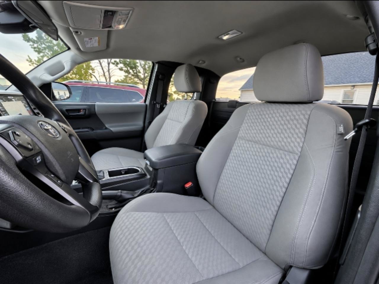 Used 2021 Toyota Tacoma SR AWD/4WD image 6