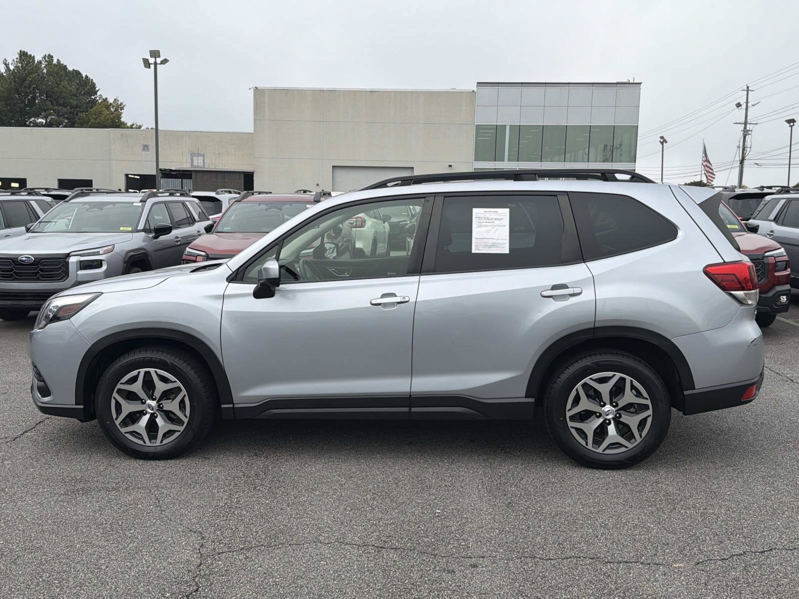 Certified 2023 Subaru Forester Premium AWD/4WD image 7