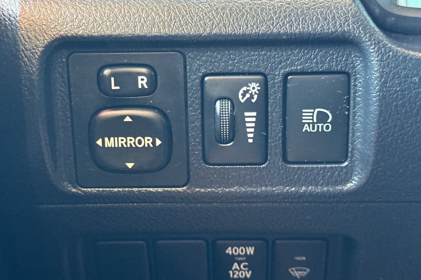 Certified 2024 Toyota 4Runner SR5 AWD/4WD image 30