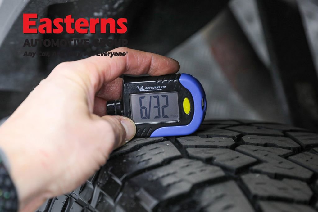 Used 2017 Mercedes-Benz Sprinter 144 Cargo image 26