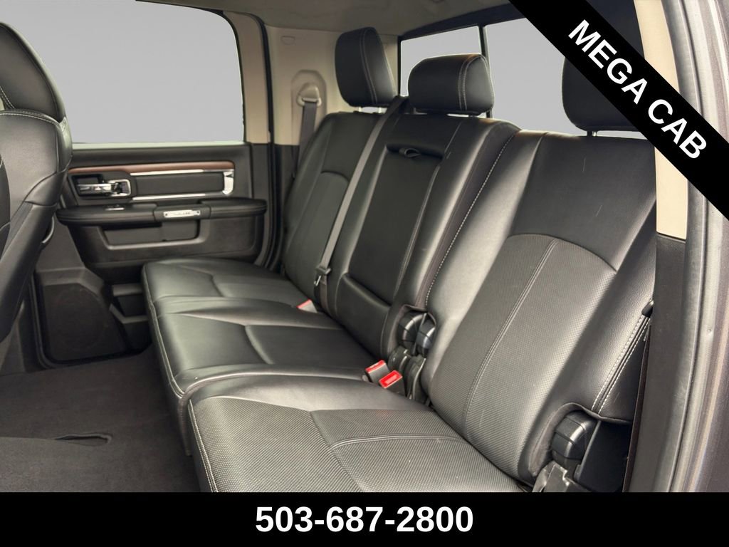 Used 2018 RAM 3500 Laramie image 15