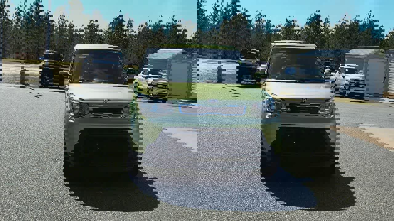 Used 2014 Kia Soul + image 3