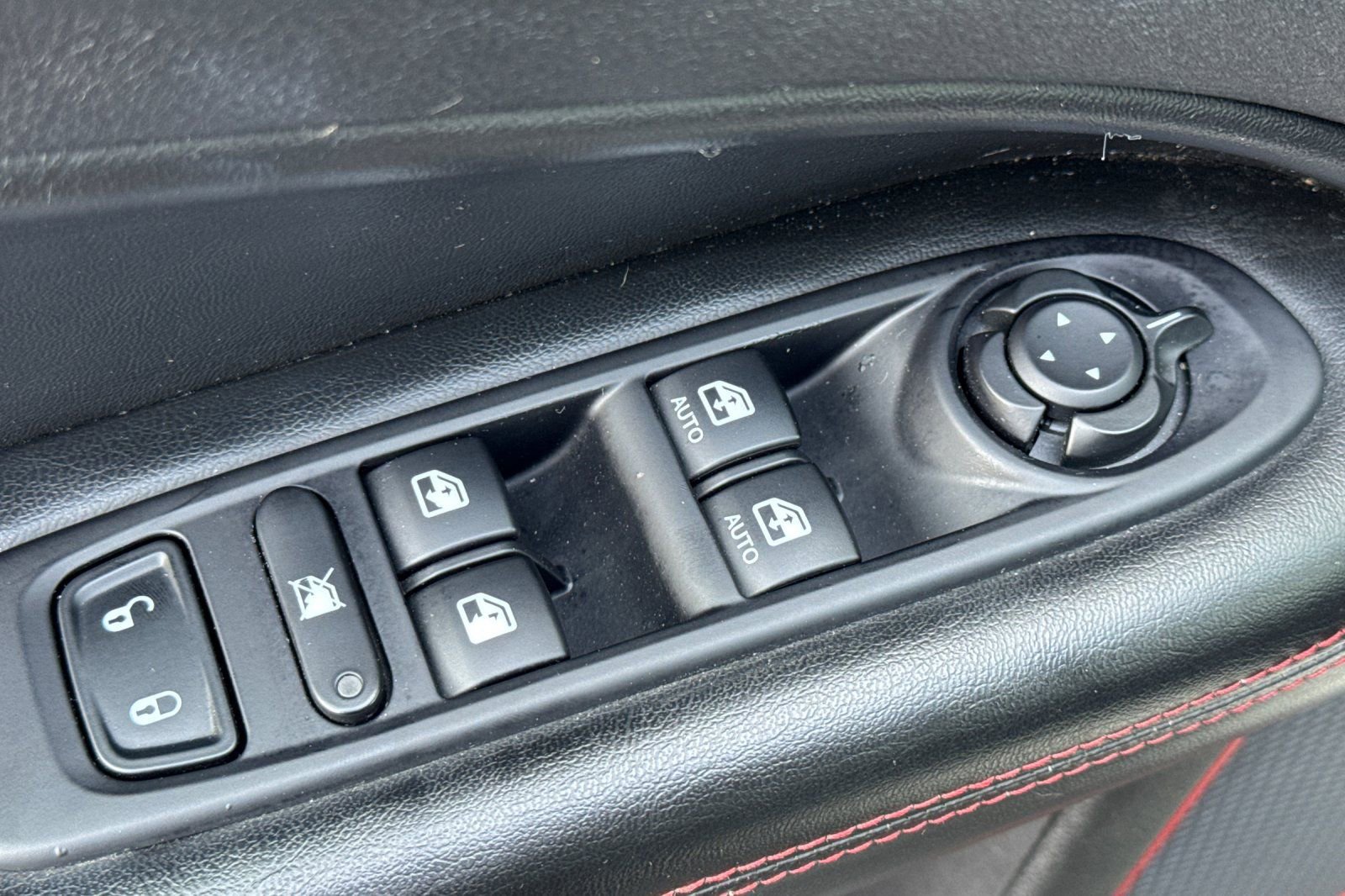 Used 2019 Jeep Compass Trailhawk AWD/4WD image 17